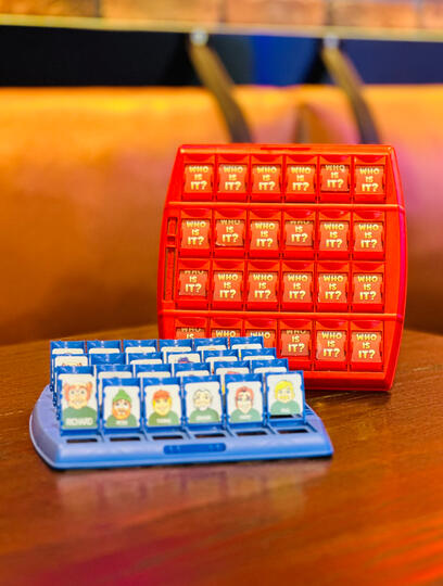 Guess Who? (2 players)