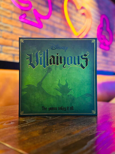 Disney Villainous: The Worst Takes It All (2-12 players)