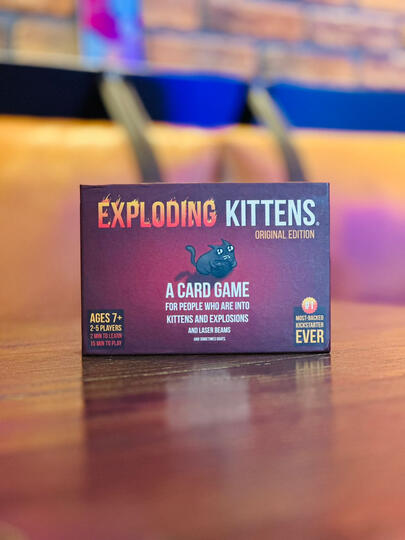 Exploding Kittens (2-10 players)