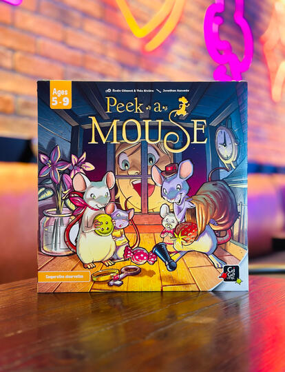 Peek-a-Mouse (2-6 players)