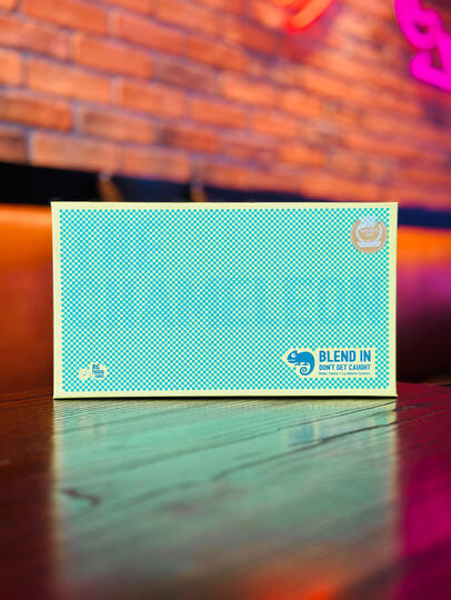 The Chameleon (3-8 players)